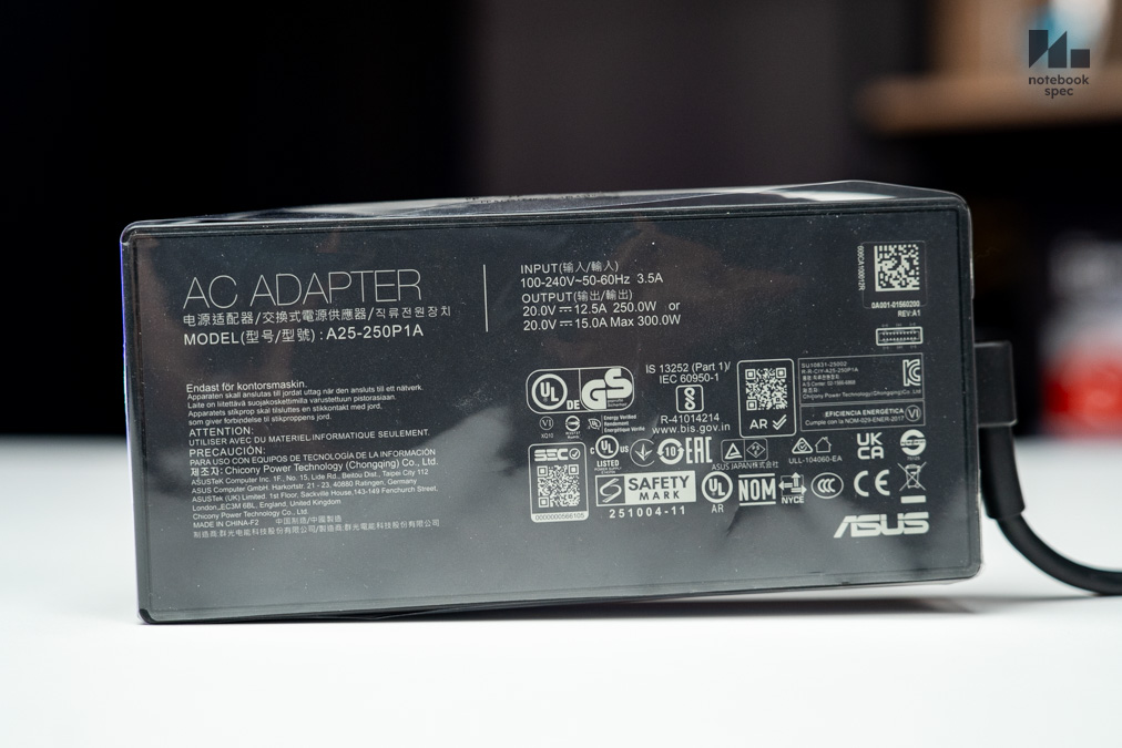 ROG Zephyrus DUO 90
