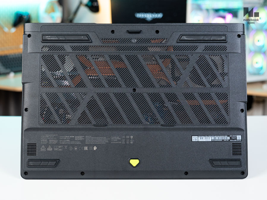 MSI Cyborg 15 Max C2W