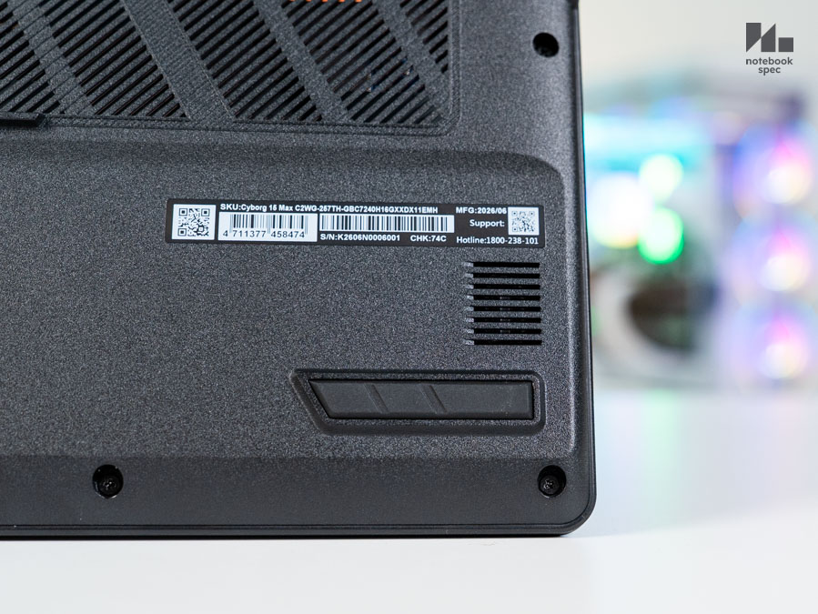 MSI Cyborg 15 Max 53 1