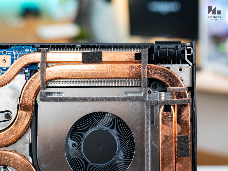 MSI Cyborg 15 Max 69 1