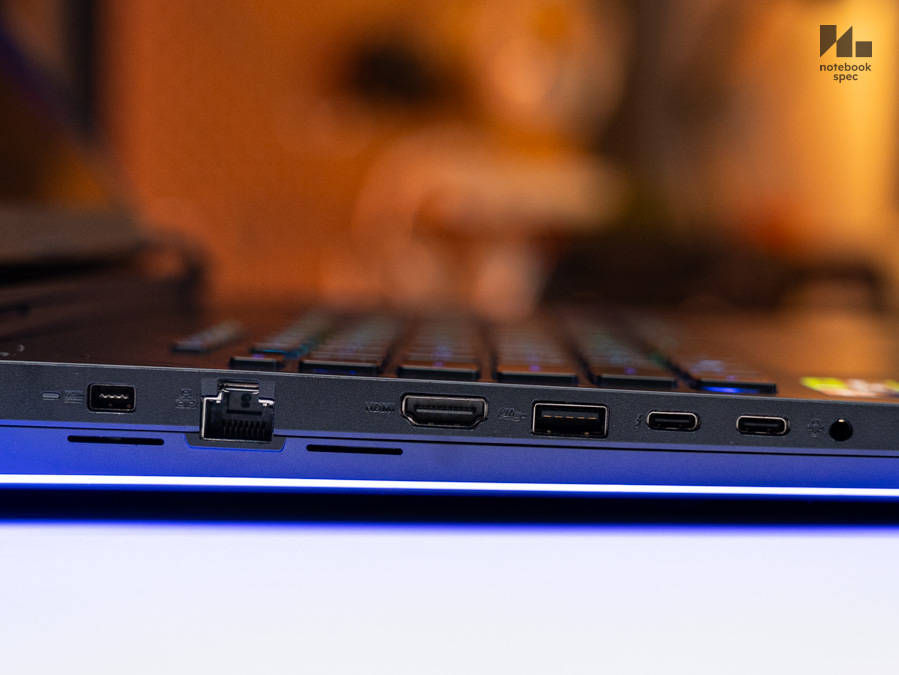 ROG Strix Scar 18 G835LXG 25