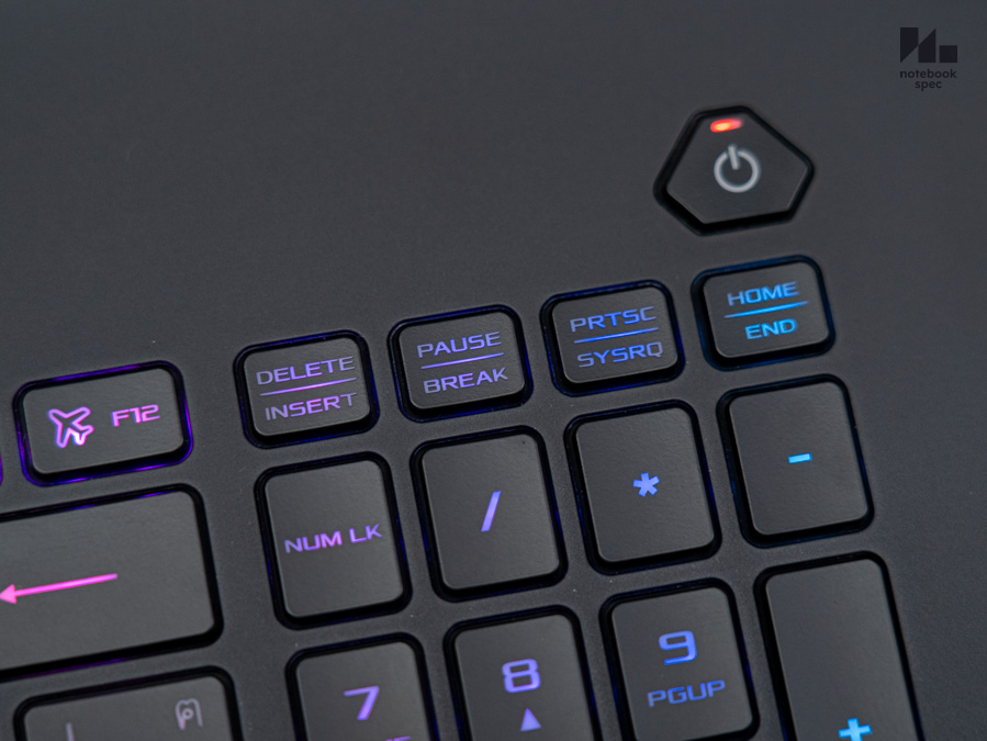 ROG Strix Scar 18 G835LXG 47