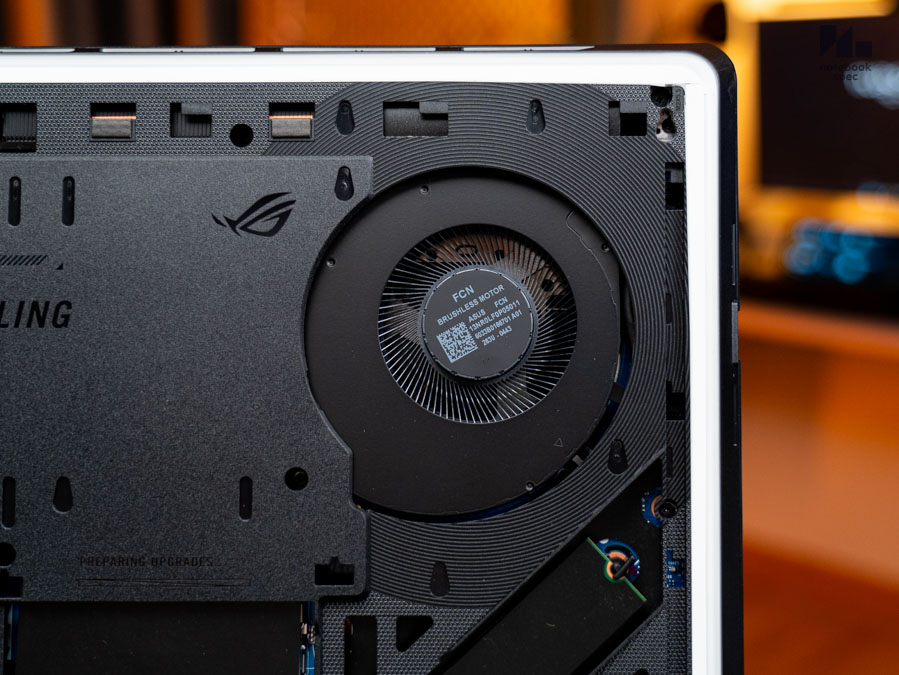 ROG Strix Scar 18 G835LXG 81
