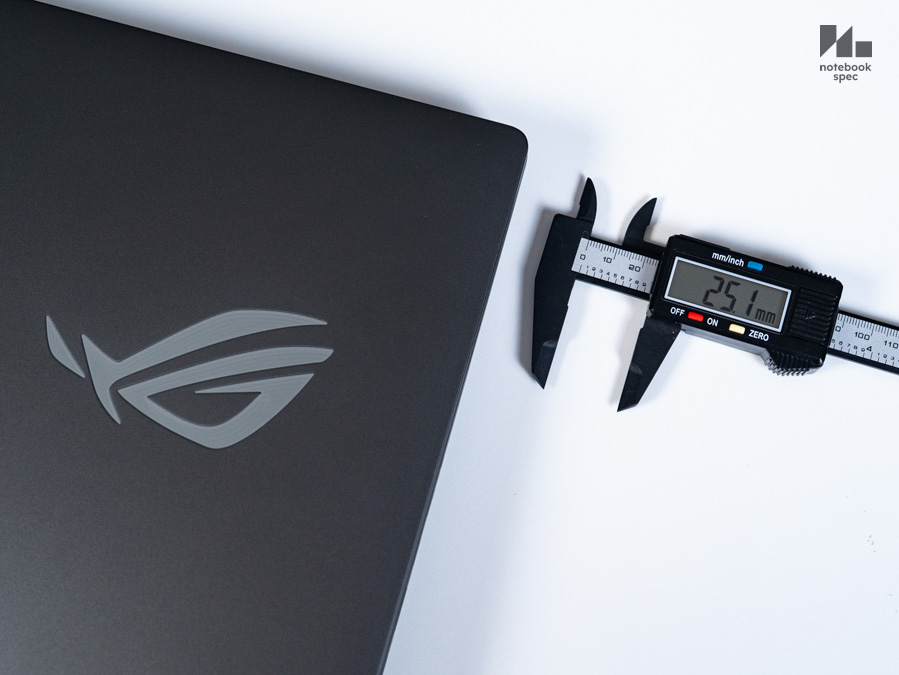 ROG Strix G18 G815LR 15