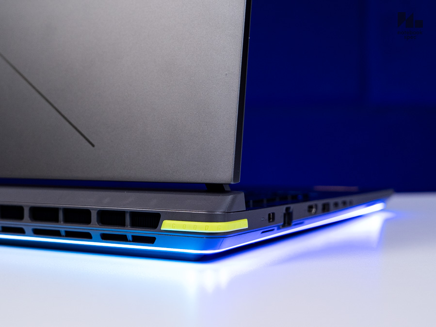 ROG Strix G18 G815LR 19