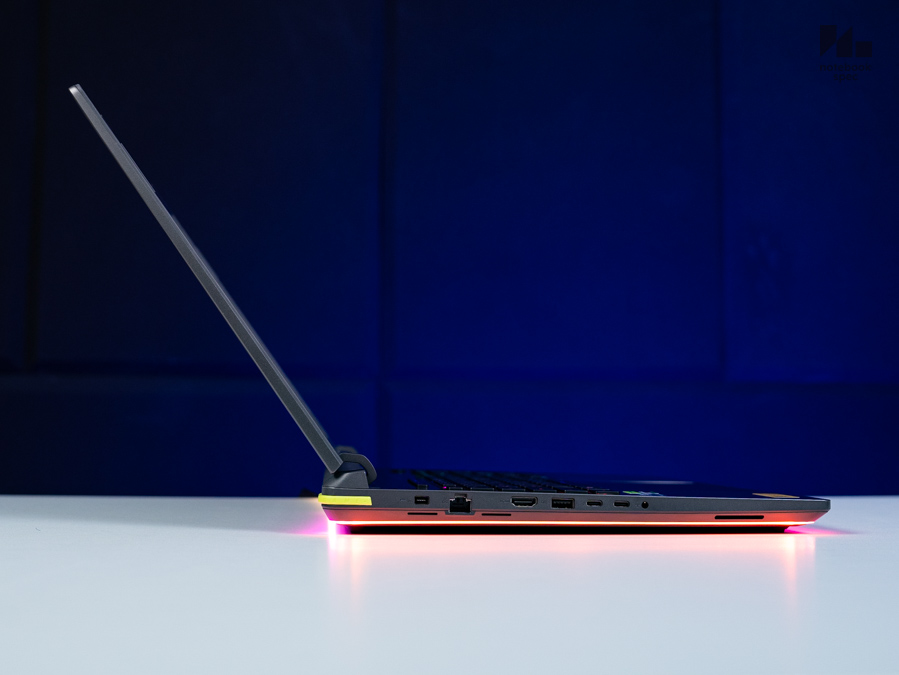 ASUS ROG Strix G18 G815LR