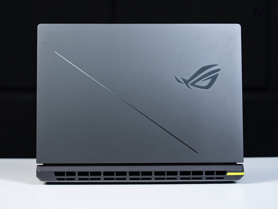 ROG Strix G18 G815LR 6