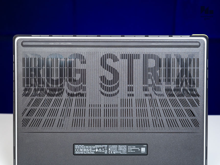 ASUS ROG Strix G18 G815LR