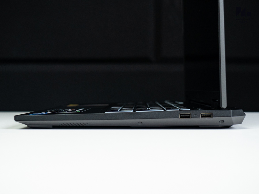 ASUS TUF Gaming F16 FX608JHI Intel 37