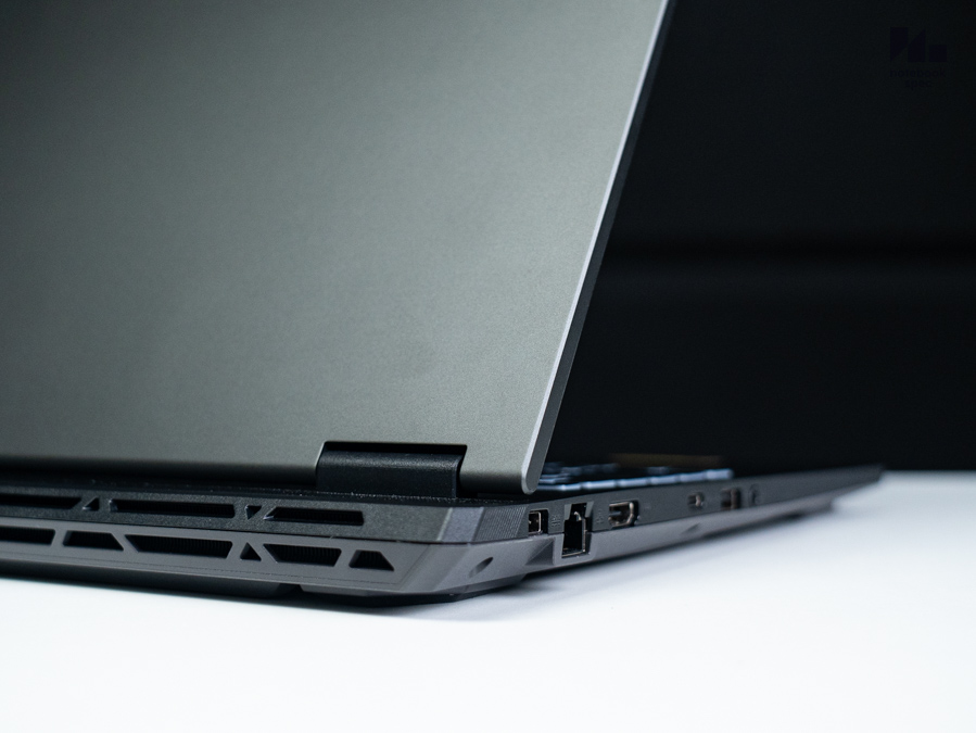 ASUS TUF Gaming F16 FX608JHI Intel 72