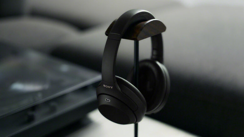 3.Pic WH 1000XM4C Black Music