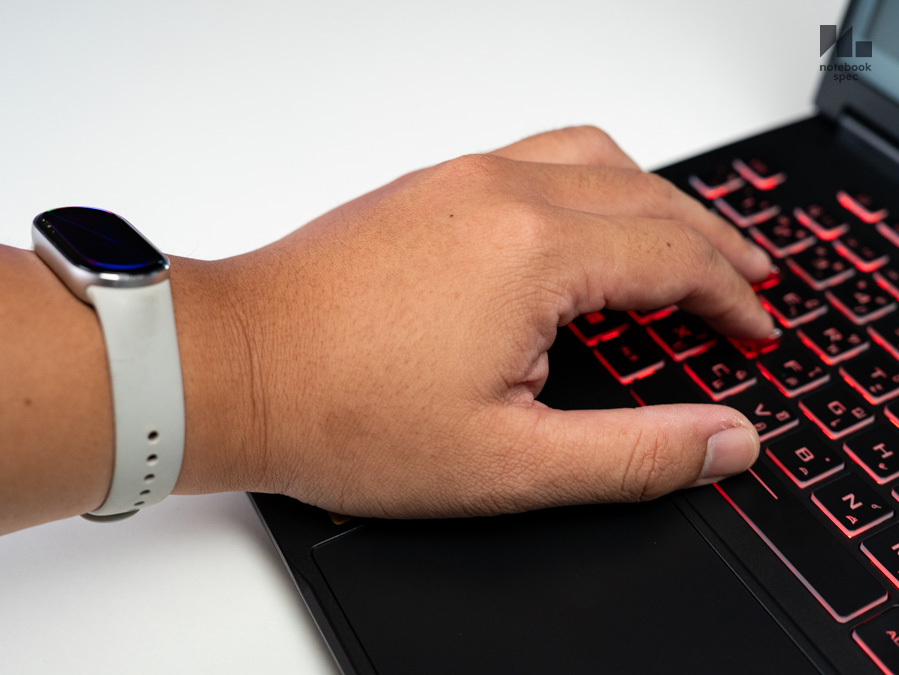 ASUS TUF Gaming A16 FA608UHI 39